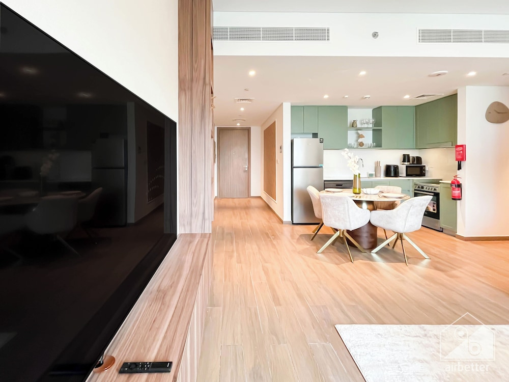 Chic & Cozy 1BR in Heart of City Walk