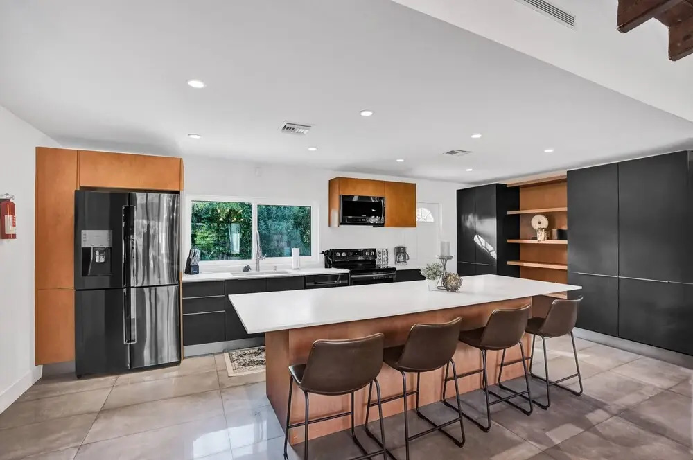 Gorgeous 5BR Home with Heated Pool
