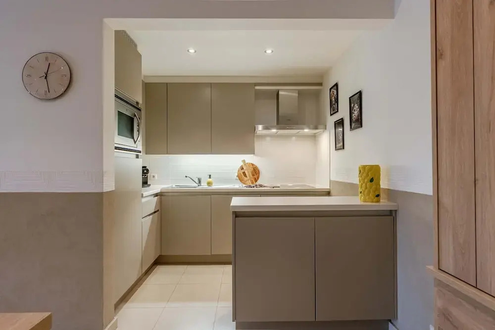 Cozy Apartment With Balcony With Parking