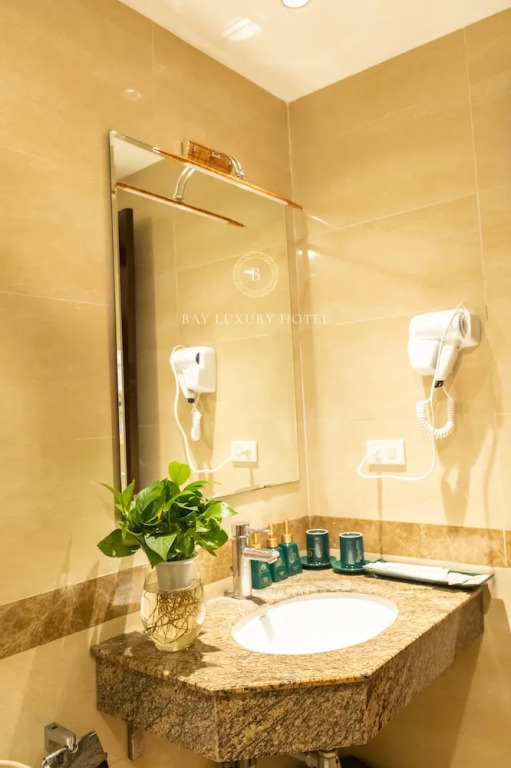 Bay Luxury Hanoi Hotel - No 9 Nguyen Truong To