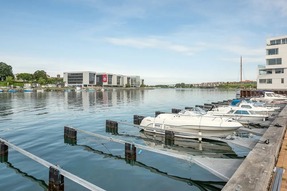Harbour Penthouse