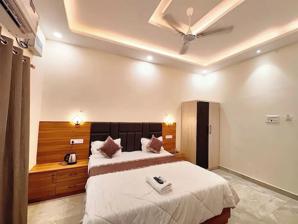 Shivam palace Ayodhya walking distance Ram mandir