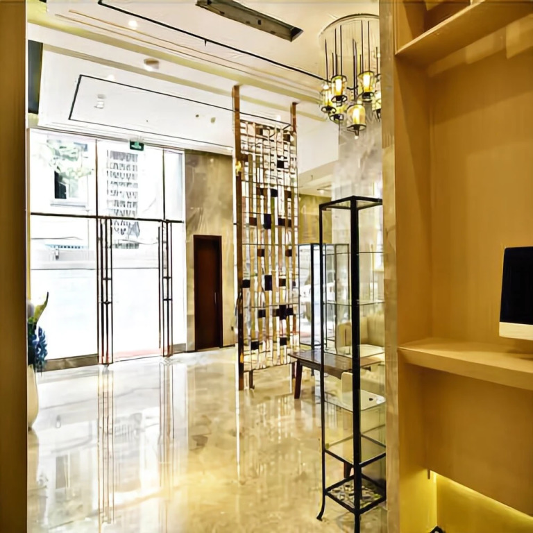 voco Chengdu Chunxi Road by IHG