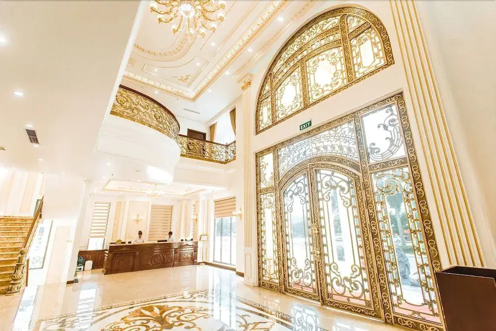 Dragon Legend Hotel