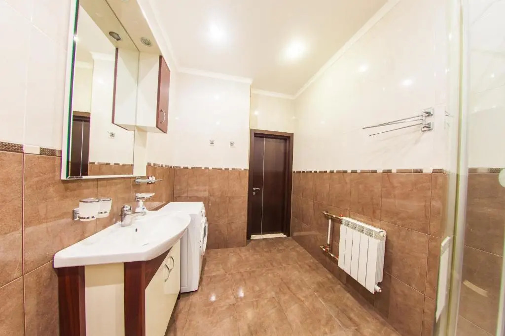 Botanic Towers опалення та світло цілодобово