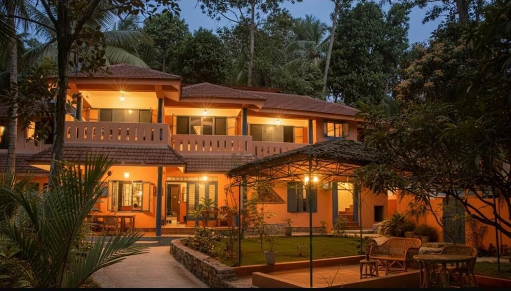 Home City Homestay & Ayurvedic Clinic