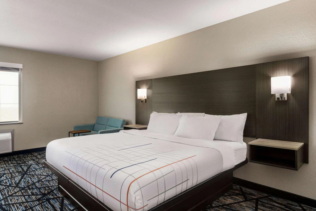 La Quinta Inn & Suites by Wyndham San Antonio N Stone Oak