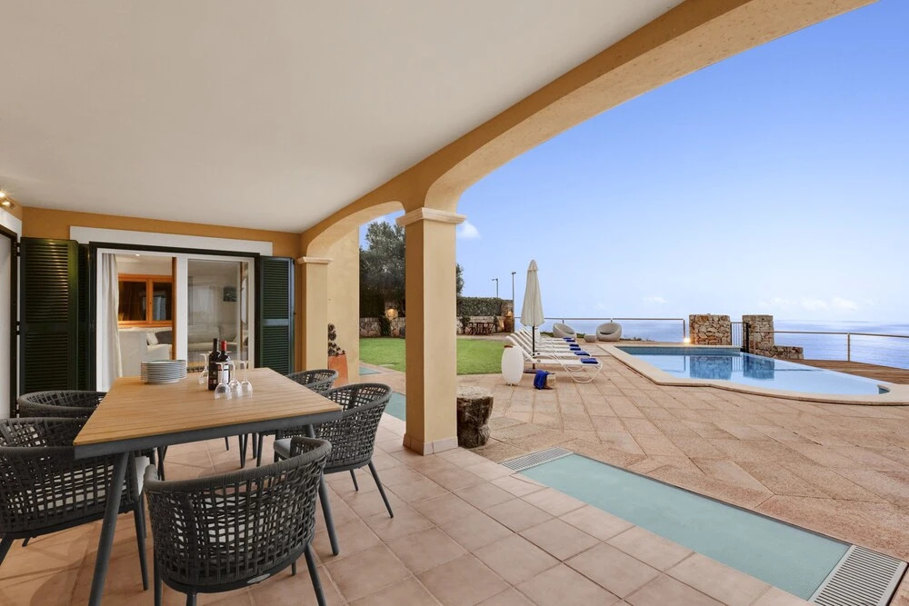 Luxury Villa Luna Suites frente al mar