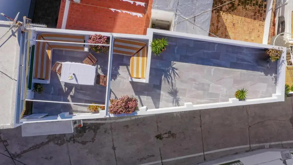 Conil town house with roof terrace and great views