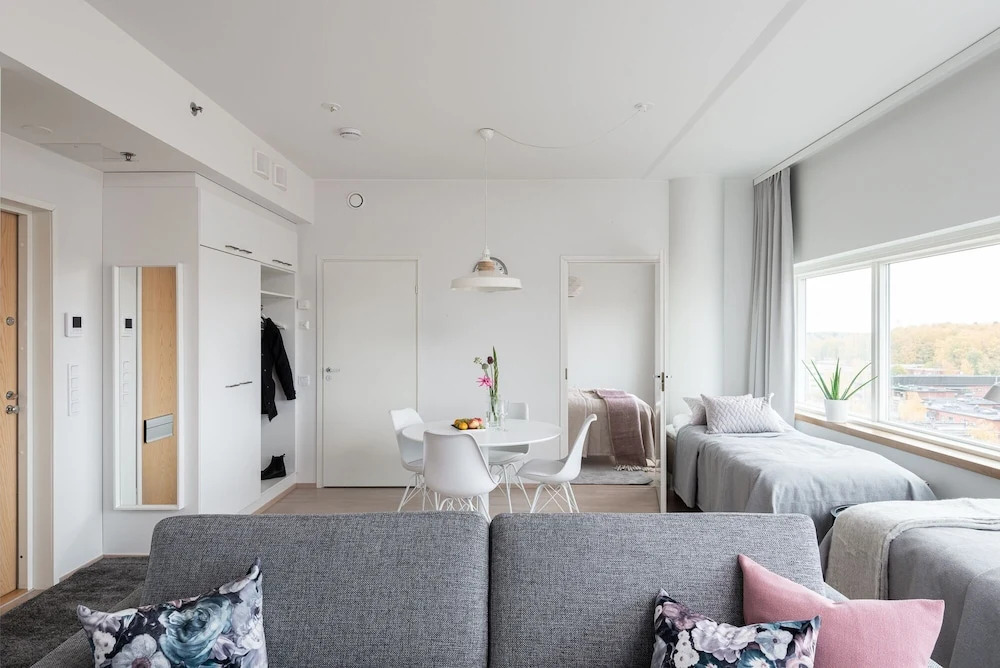 SleepWell Apartments Itäkeskus, direct metro to city center and bus to airport