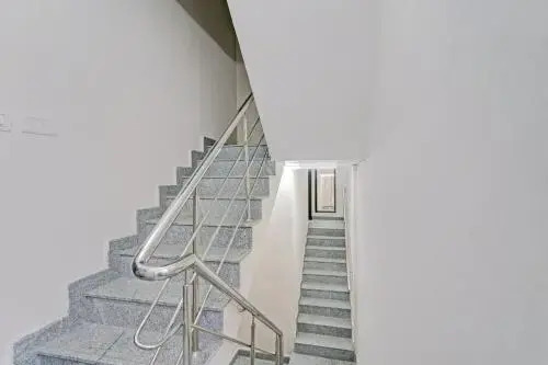 OYO Townhouse 1096 Hotel Redfox Nungambakkam