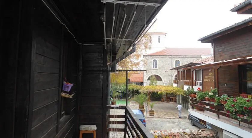 Danaya Apartment