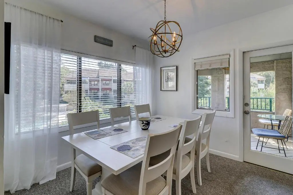 7417 Anchorage 2 BR Condo Shelter Cove