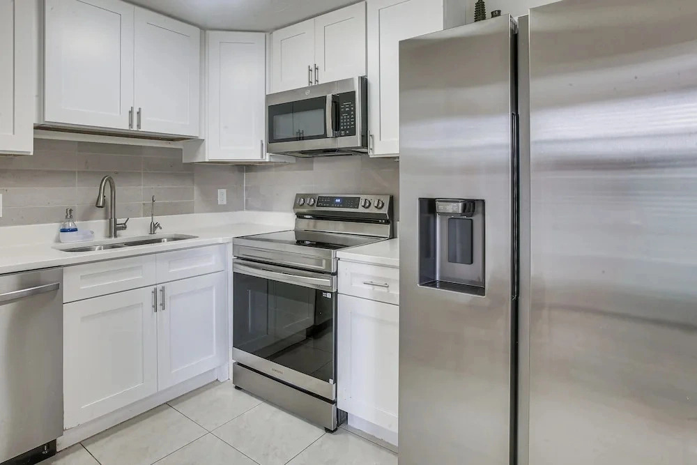 Explore West Palm Beach! Retreat w/ Yard + Patio