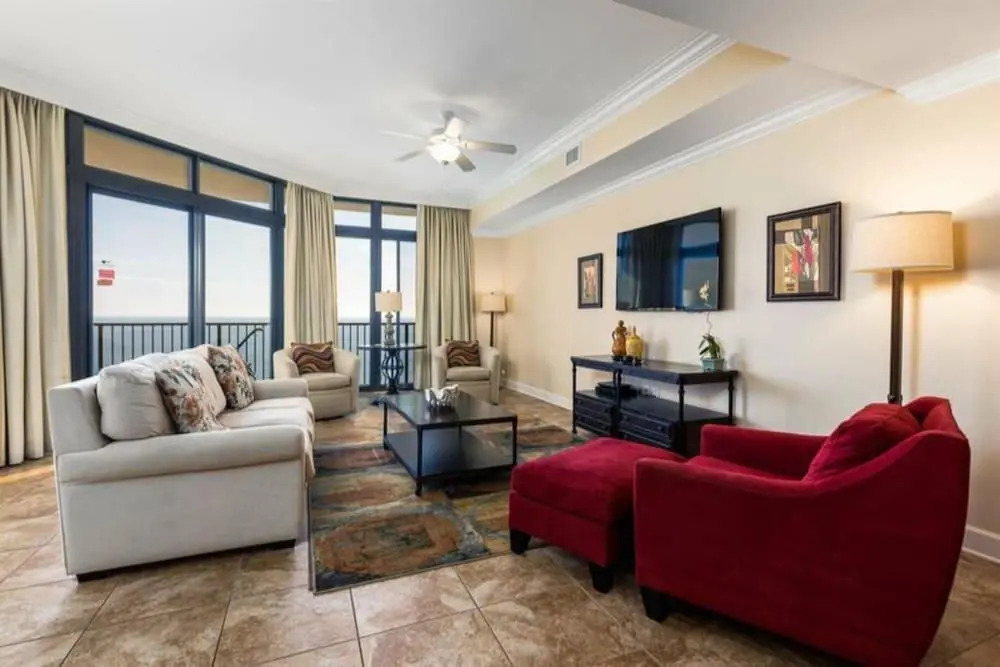 Phoenix West Ii 2606 3 Bedroom Condo By Redawning