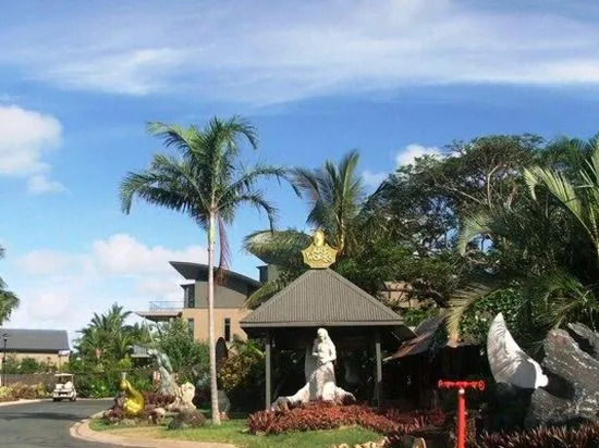 Frangipani Beachfront Lodge 208 on Hamilton Island by HamoRent