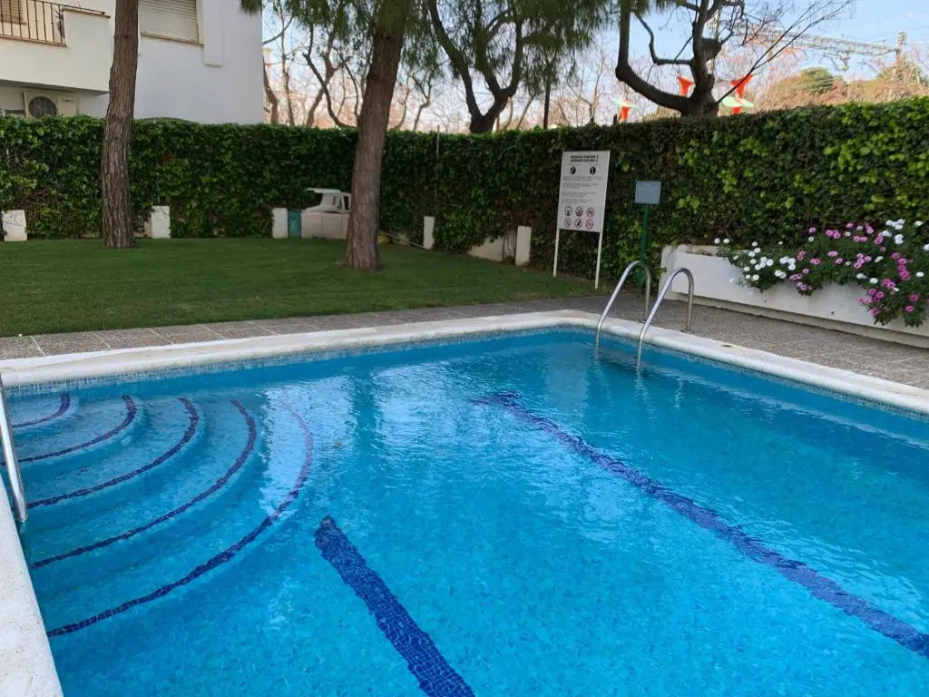 Sitges Spaces Oasis Penthouse 3 Bedroom, 2 Bathroom, Terrace, Pool, Sleeps up to 6