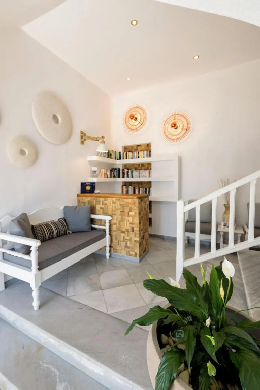 Blue Waves Suites & Apartments - To Kyma