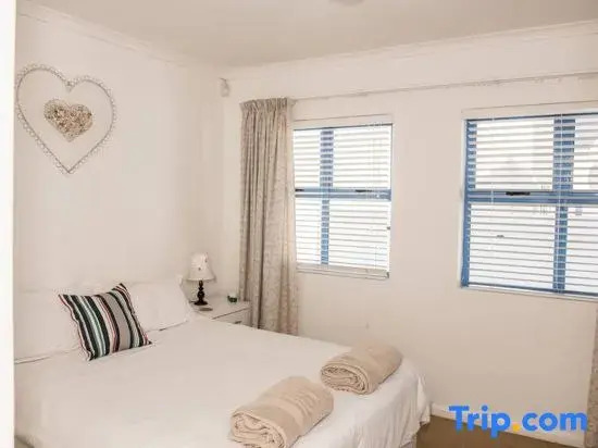 Relax in Style at La Kruger Blue, Langebaan's Premier Holiday Home