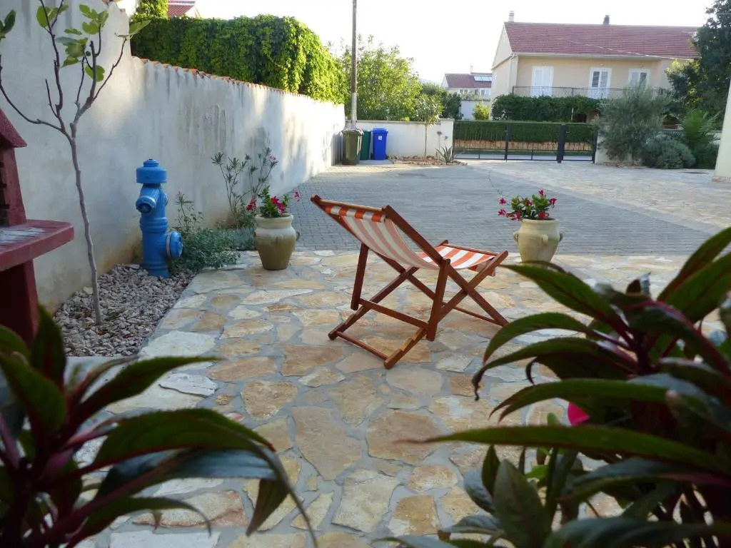 Elisabeth Your Place in the sun 2 Bedrooms Huge Terrace
