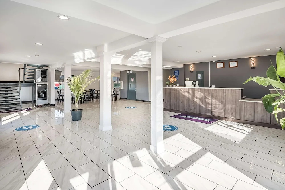 Motel 6 Peoria - East