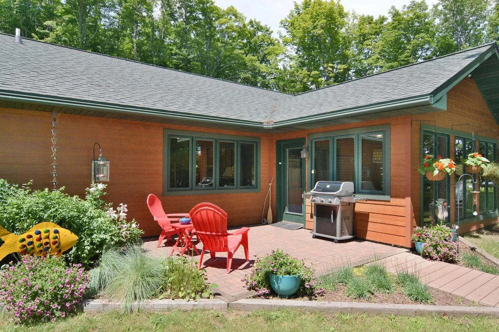 Namakagon Landing 4 Bedroom Home by RedAwning