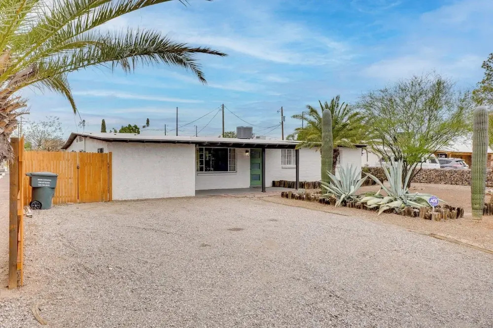 2 Mi to Trail Dust Town: Home w/ Large Yard!