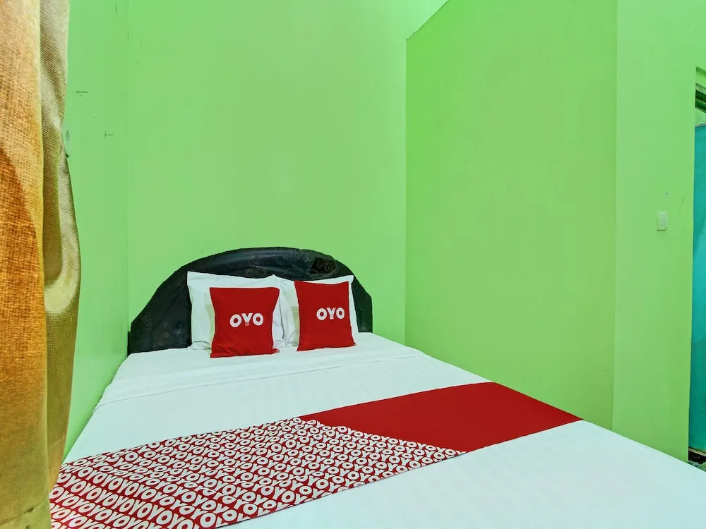 Hotel O Cahyo Kost 1