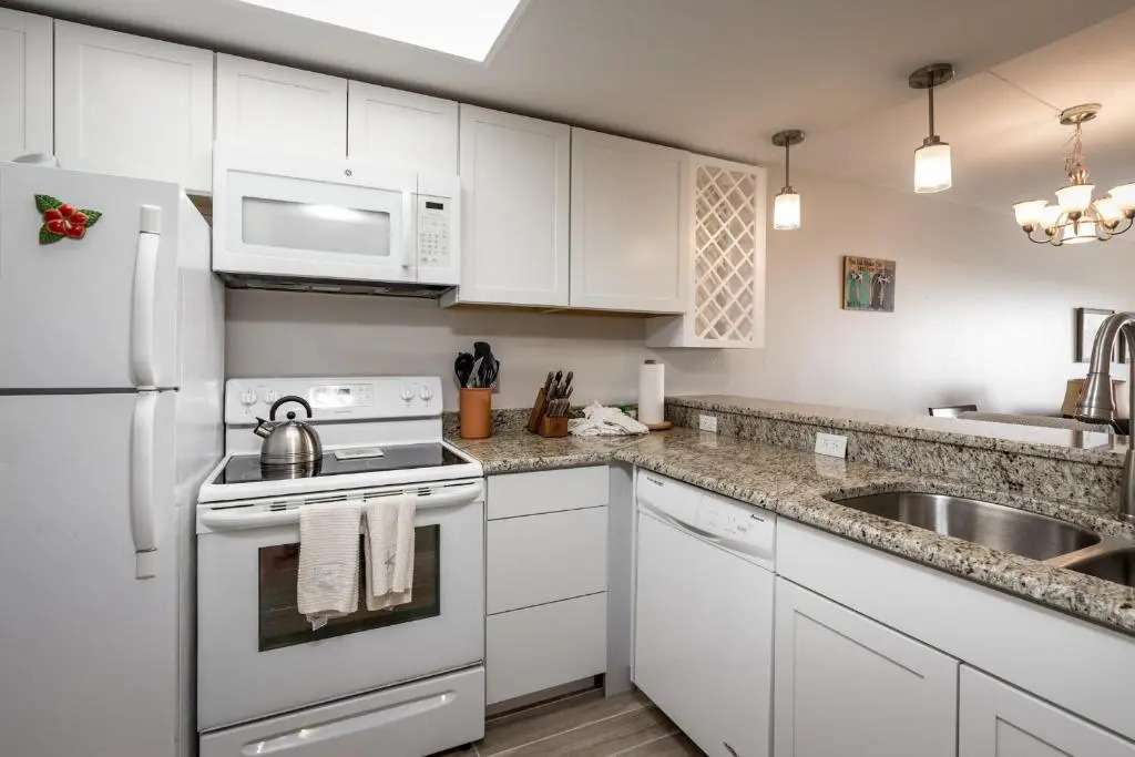 Castle Beach 105, Gulf Front, 2 Bedrooms, , Elevator, Sleeps 6, Heated Pool