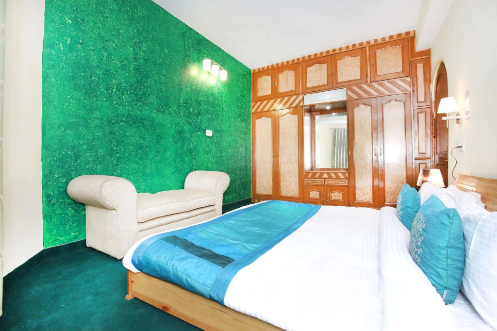 Padma Apartments Jakhu by OYO Rooms