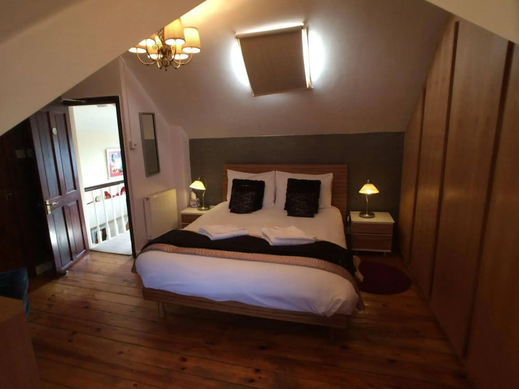 Ty Rosa Rooms