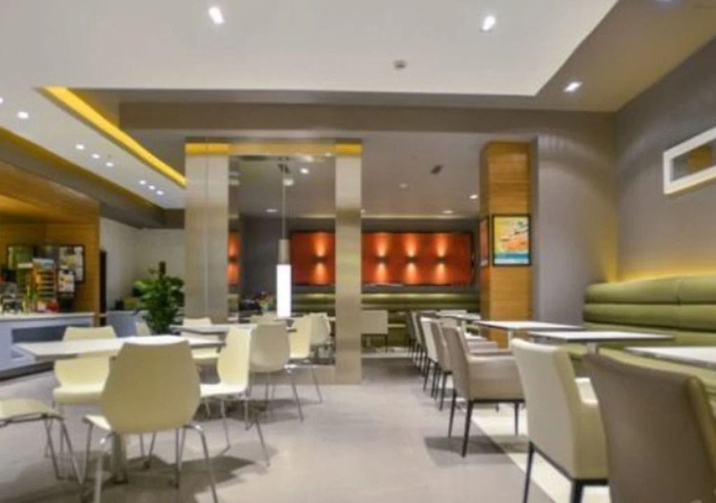 Jinjiang Inn Wuhan Han River Ocean Grand Branch
