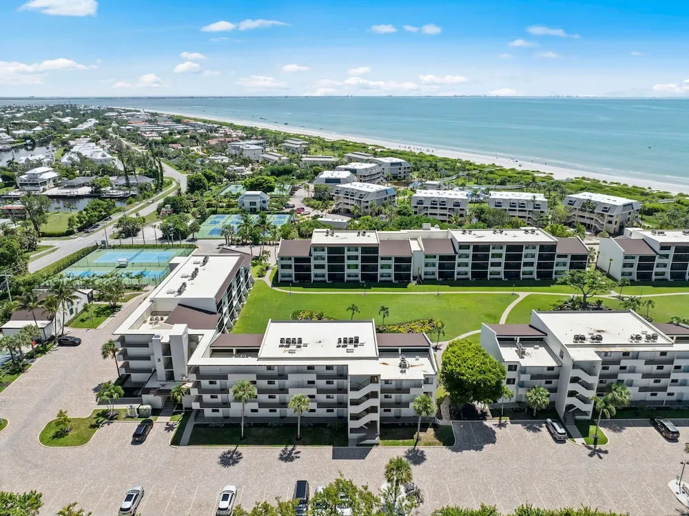 Loggerhead Cay 472 - Beach Front Pet-friendly