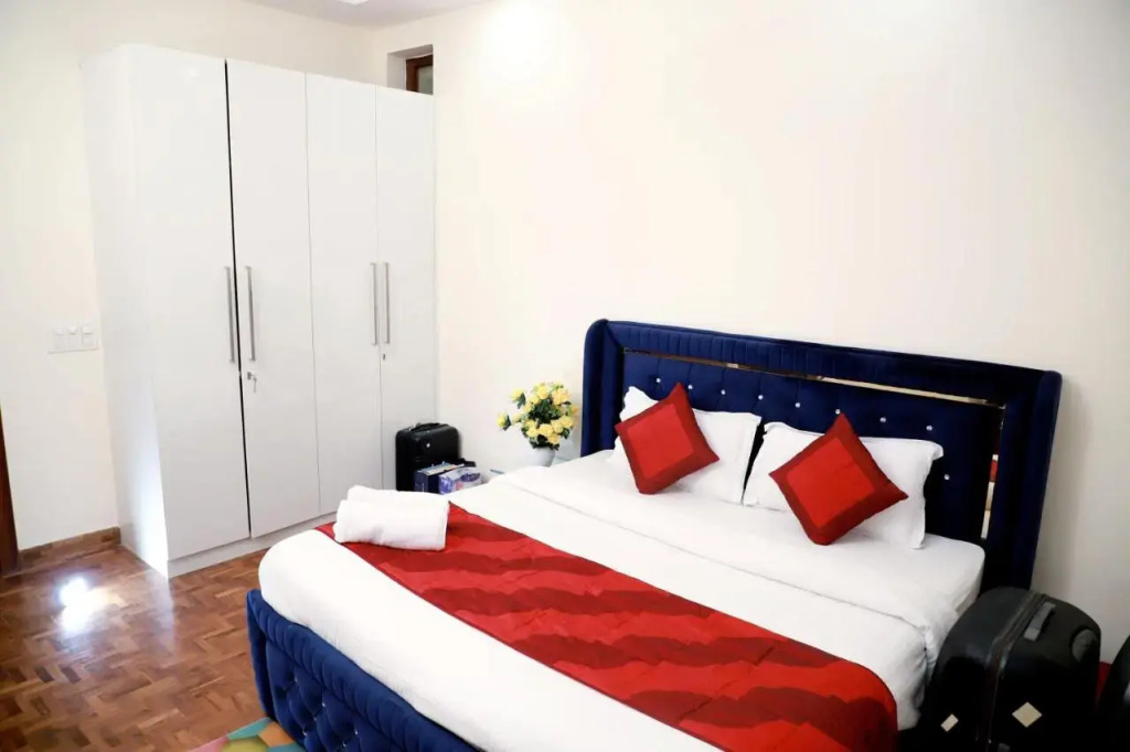 2Bhk Fortune Home,E28 1A Saket Near Max Hospital,Pvr
