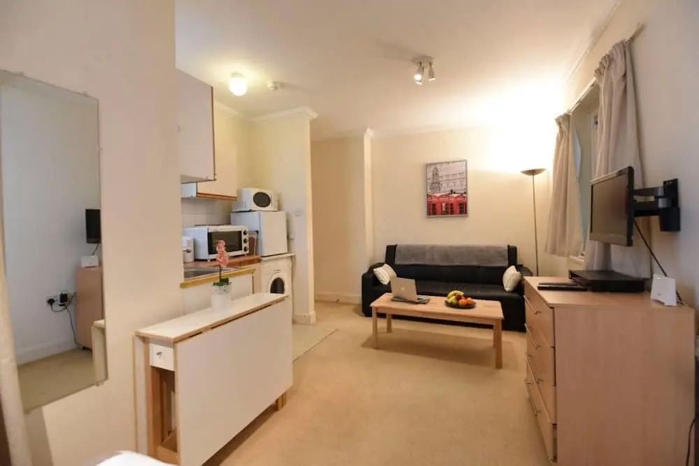 Cute and Functional Studio Flat in Paddington