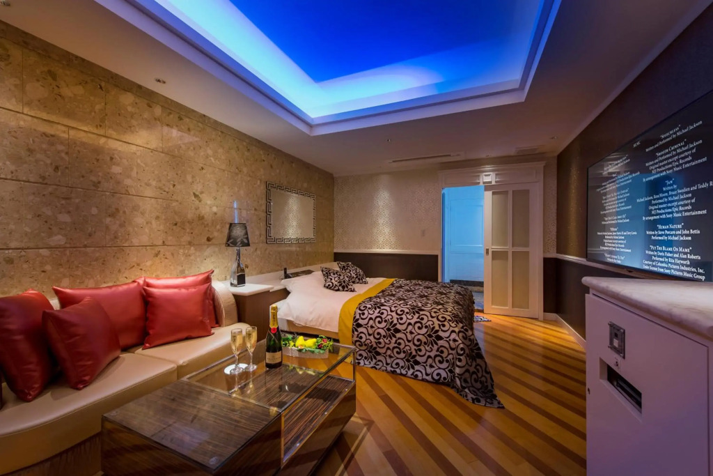 HOTEL W-AVANZA-W GROUP HOTELS and RESORTS