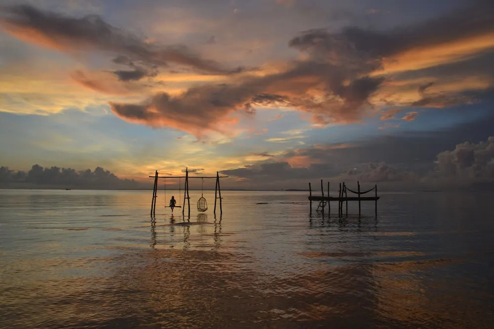 Driftwood Hostel and Bungalows