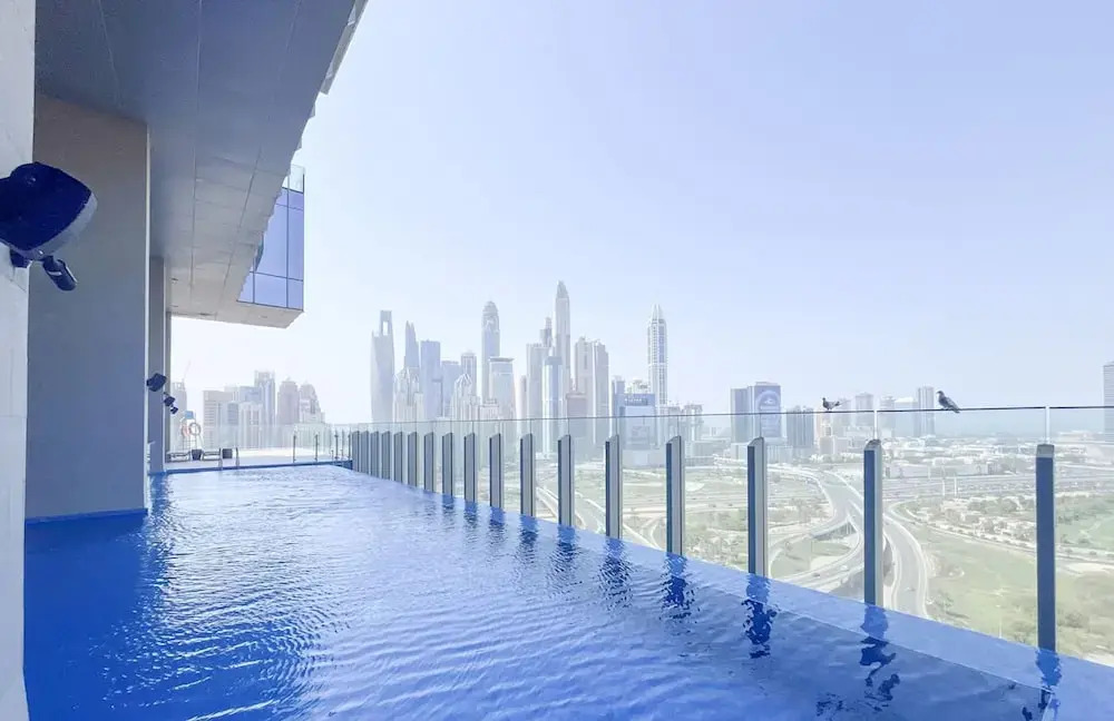 High Floor Lux 2BR nr Top Golf Dubai Marina JLT