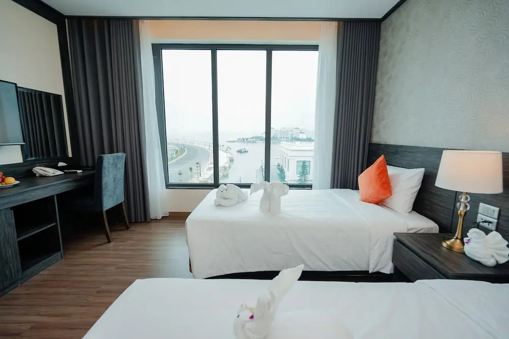 Ha Long Plus