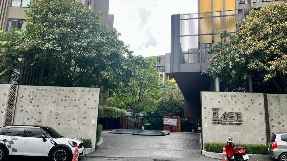 The Base - New Studio Great Location, Shared Pool