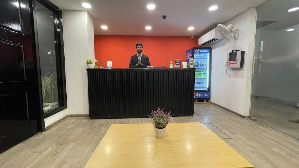Lime Tree Hotel - Near Medanta Hospital