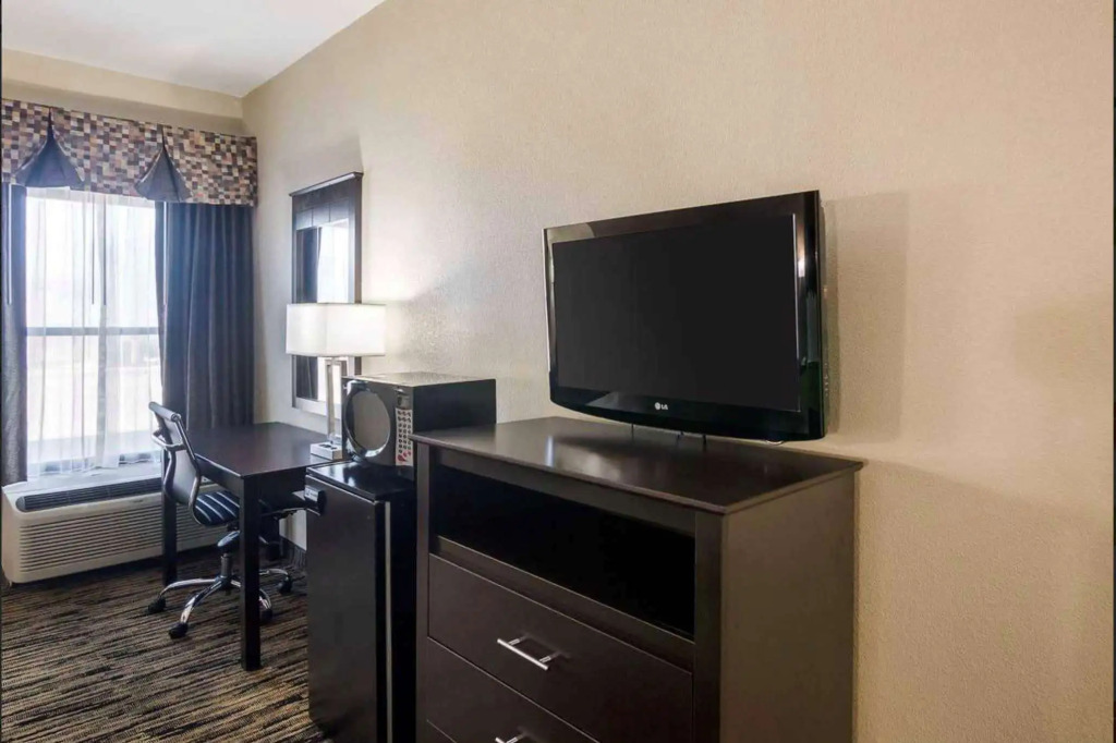 Days Inn by Wyndham Fort Worth North / Fossil Creek