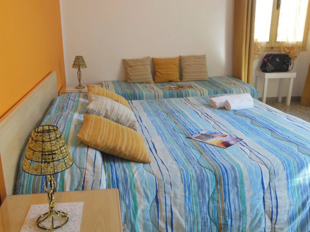 Actinia Accommodation