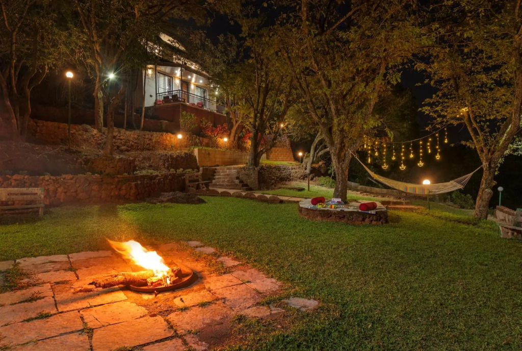 CosmicStays Evergreen Cascade - The Hidden Gem of Mahabaleshwar