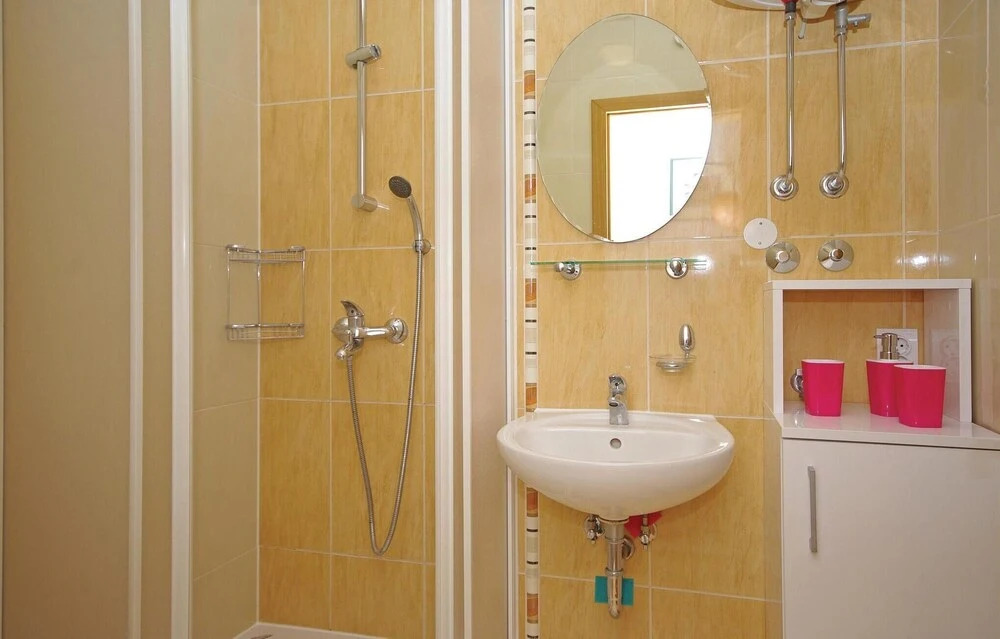 Amazing Home In Makarska