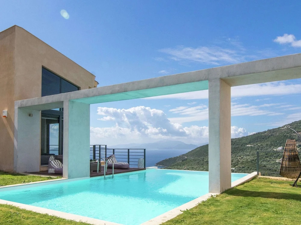 Modern Villa in Sivota With Pool