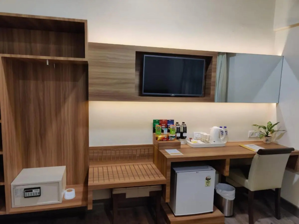 Hotel Bawa Regency Dadar