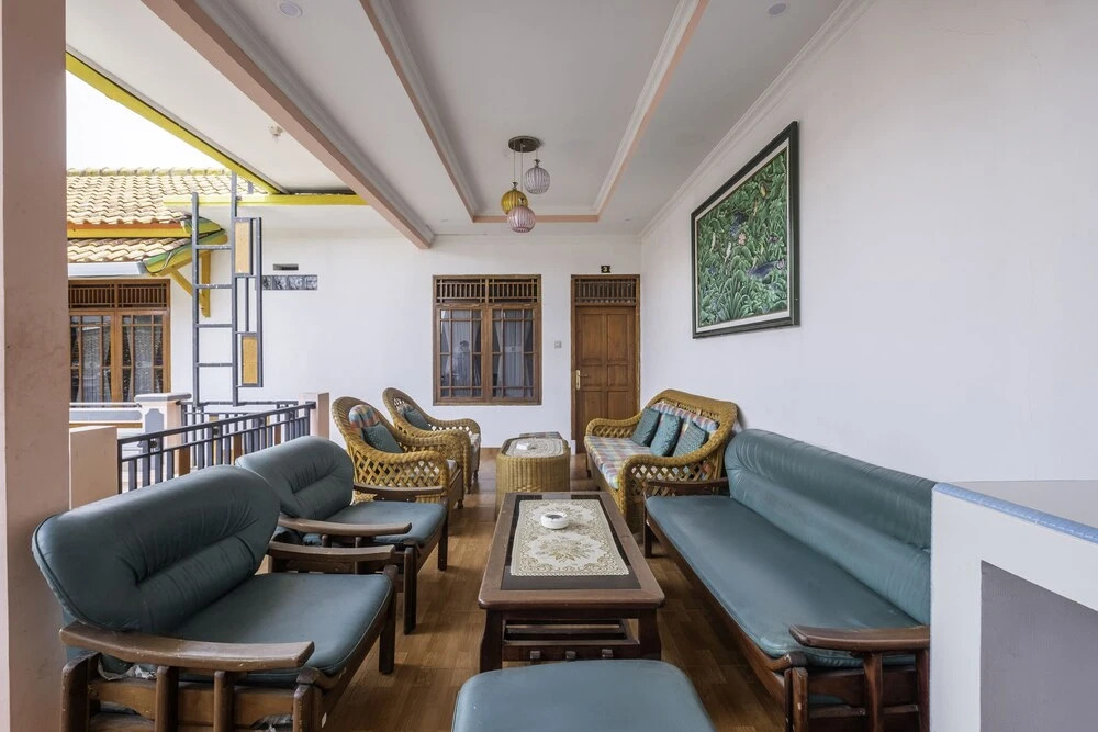 Puri Cikole Asri Guest House
