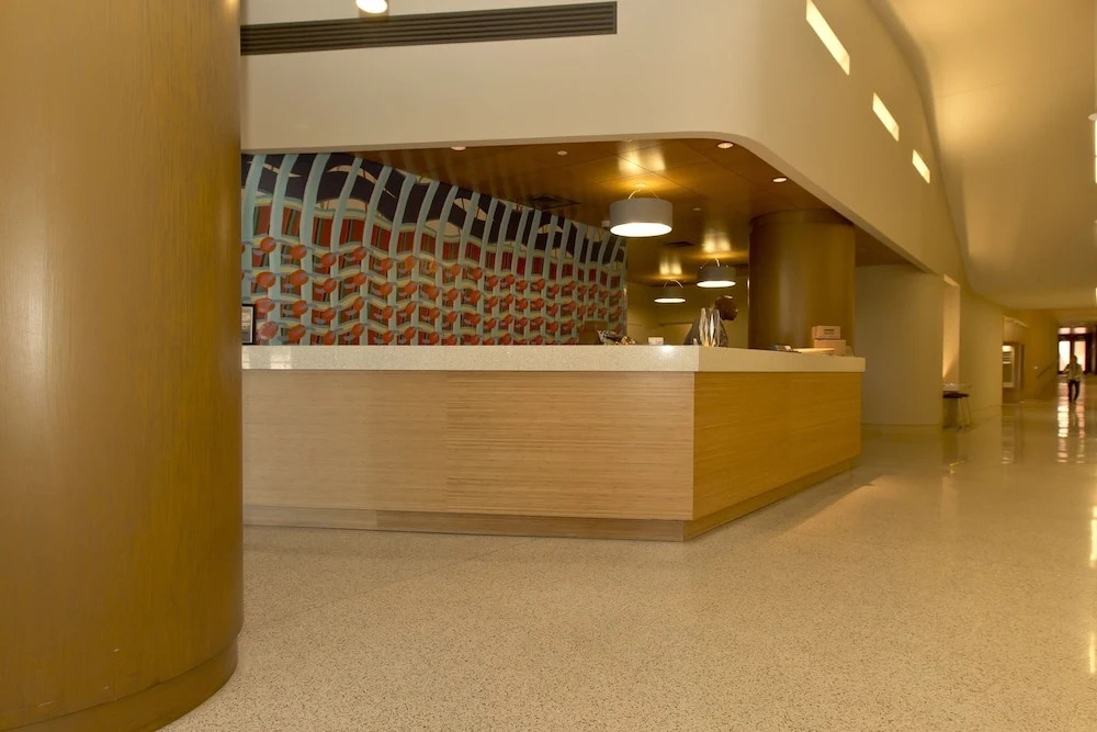 221 Luxury Suites