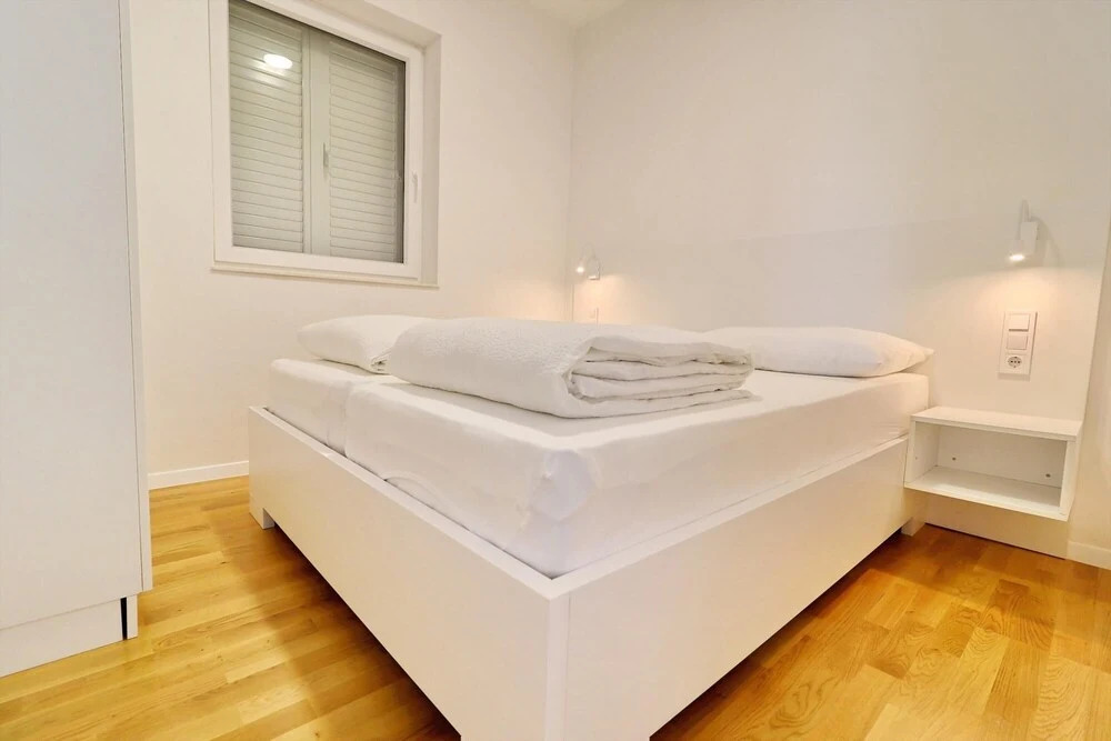Villa Dalmatinka - Four-bedroom Villa With Pool and Patio ID Direct Booker 12319